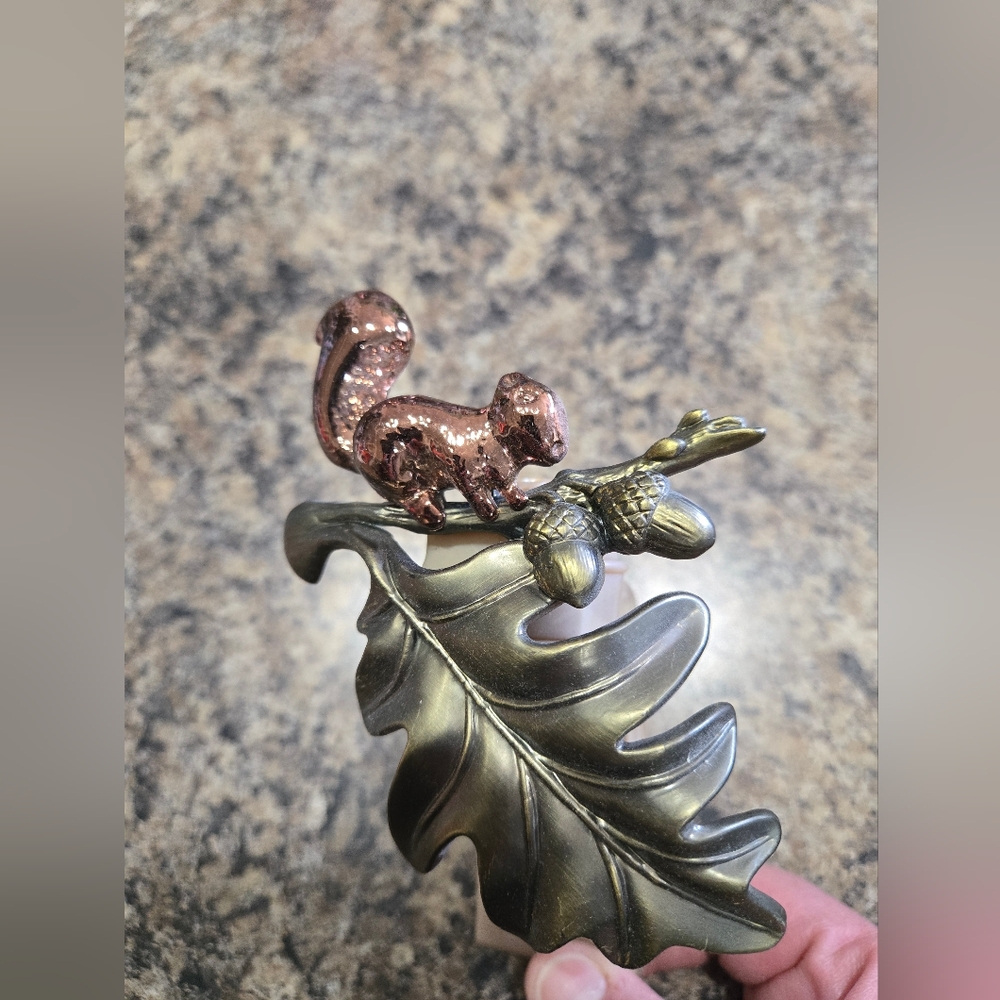 **SOLD*** Bronze Squirrel on Leaf Wallflowers Fragrance Plug